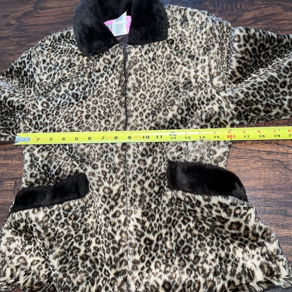 Faux Fur Girls Leopard Print Casual Time Lined Winter Coat Size 7 - Picture 16 of 16